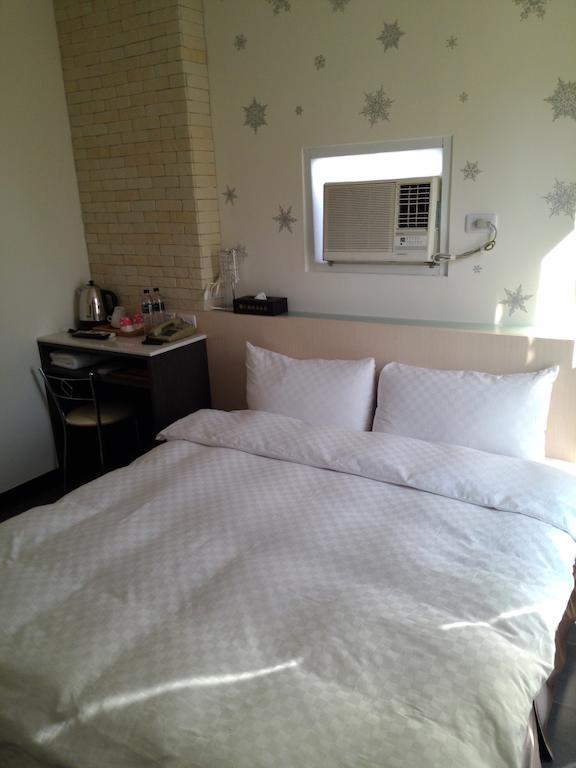 Tilon Hotel Pingtung Zimmer foto