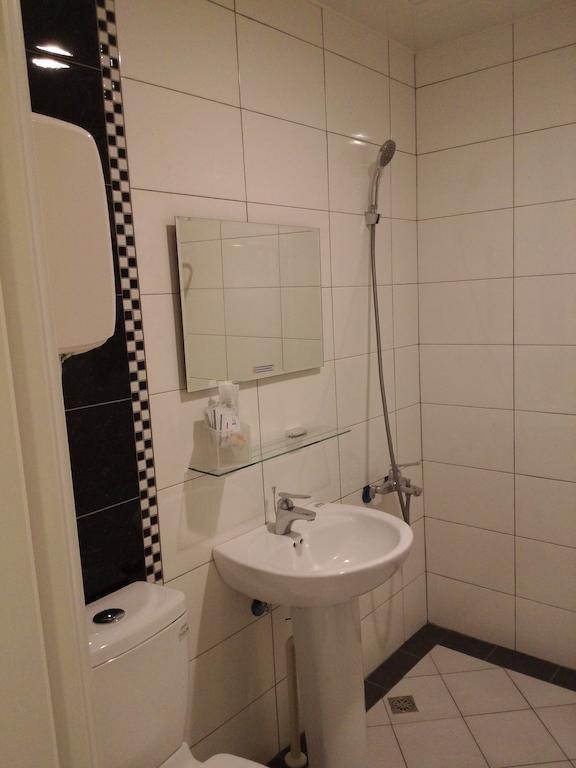 Tilon Hotel Pingtung Zimmer foto