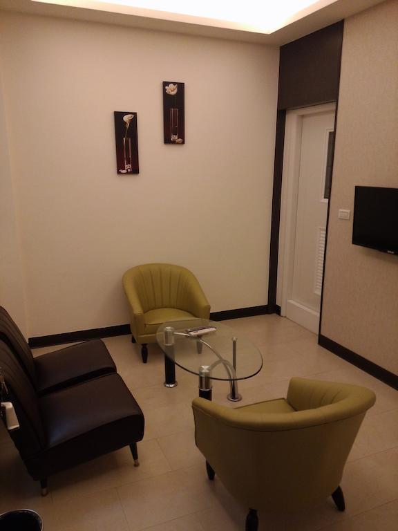 Tilon Hotel Pingtung Zimmer foto